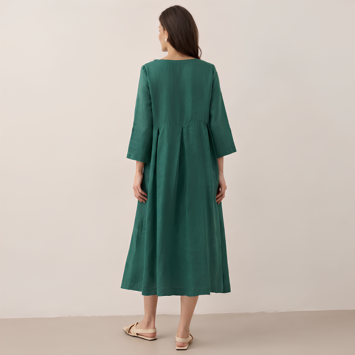 Plissiertes Leinen-Midikleid