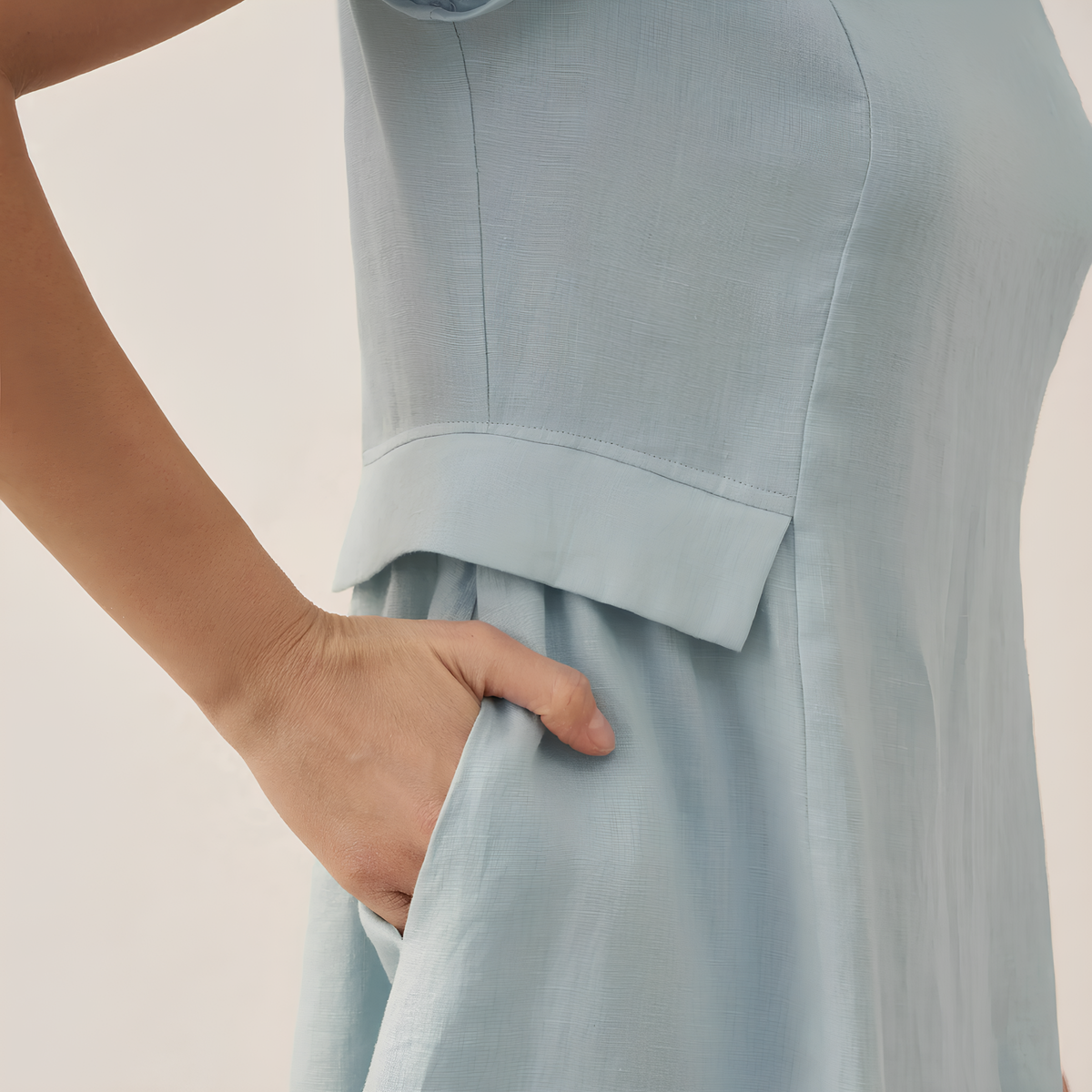 Leinenkleid Alexa mit V-Ausschnitt