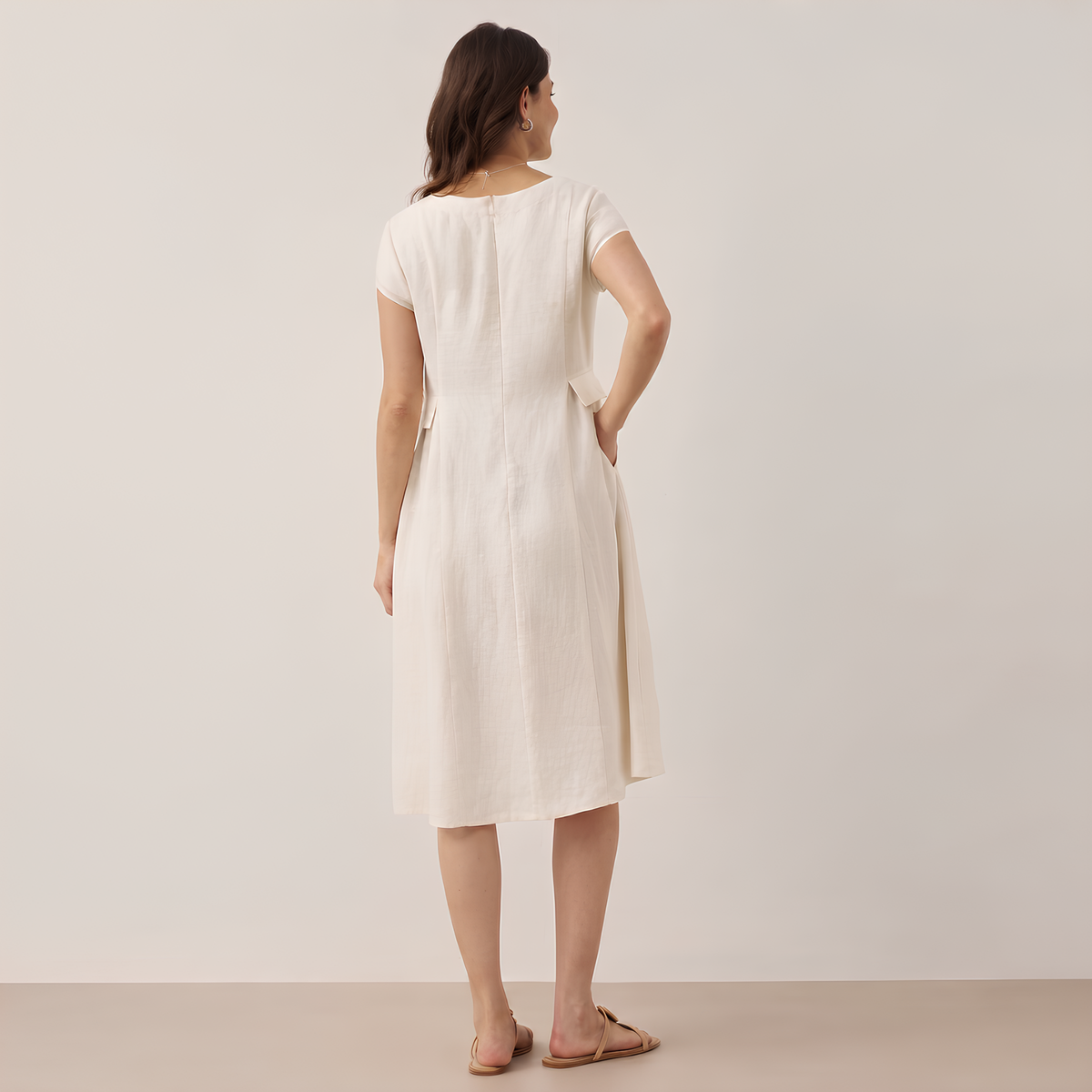 Leinenkleid Alexa mit V-Ausschnitt