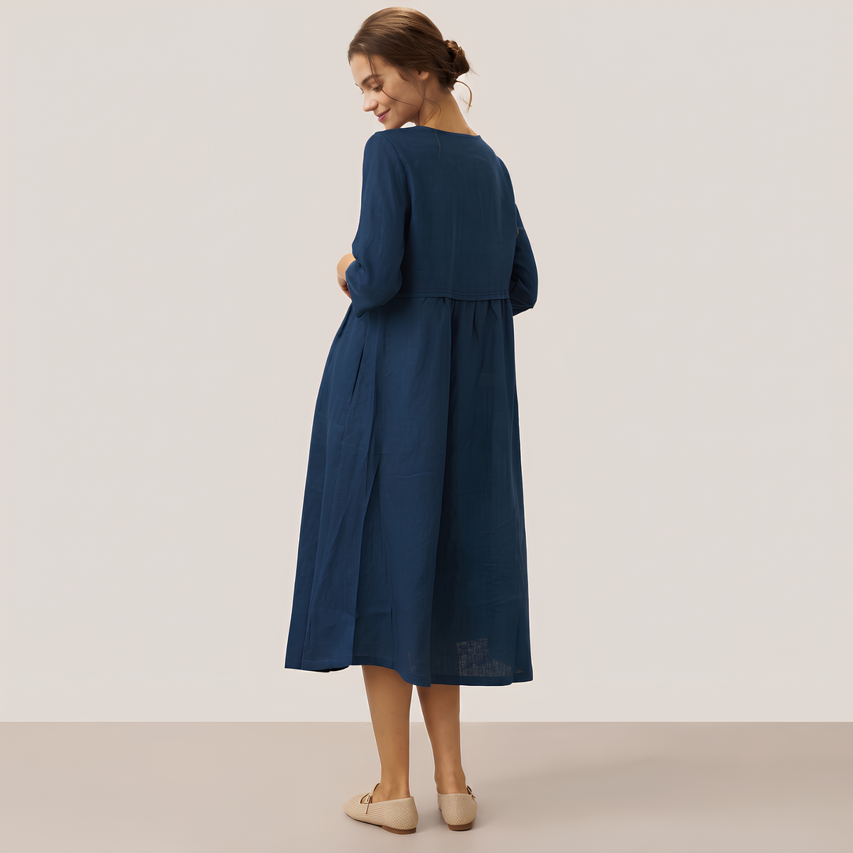 Leinen-Midikleid mit Knopftaille