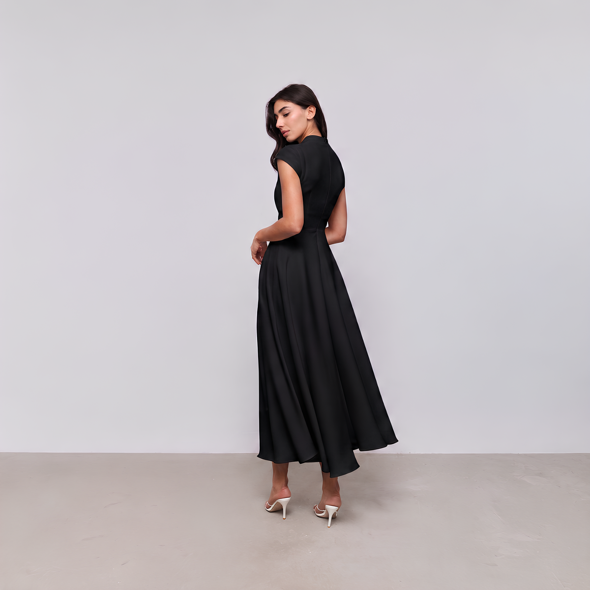 Midikleid Vella mit Flügelärmeln