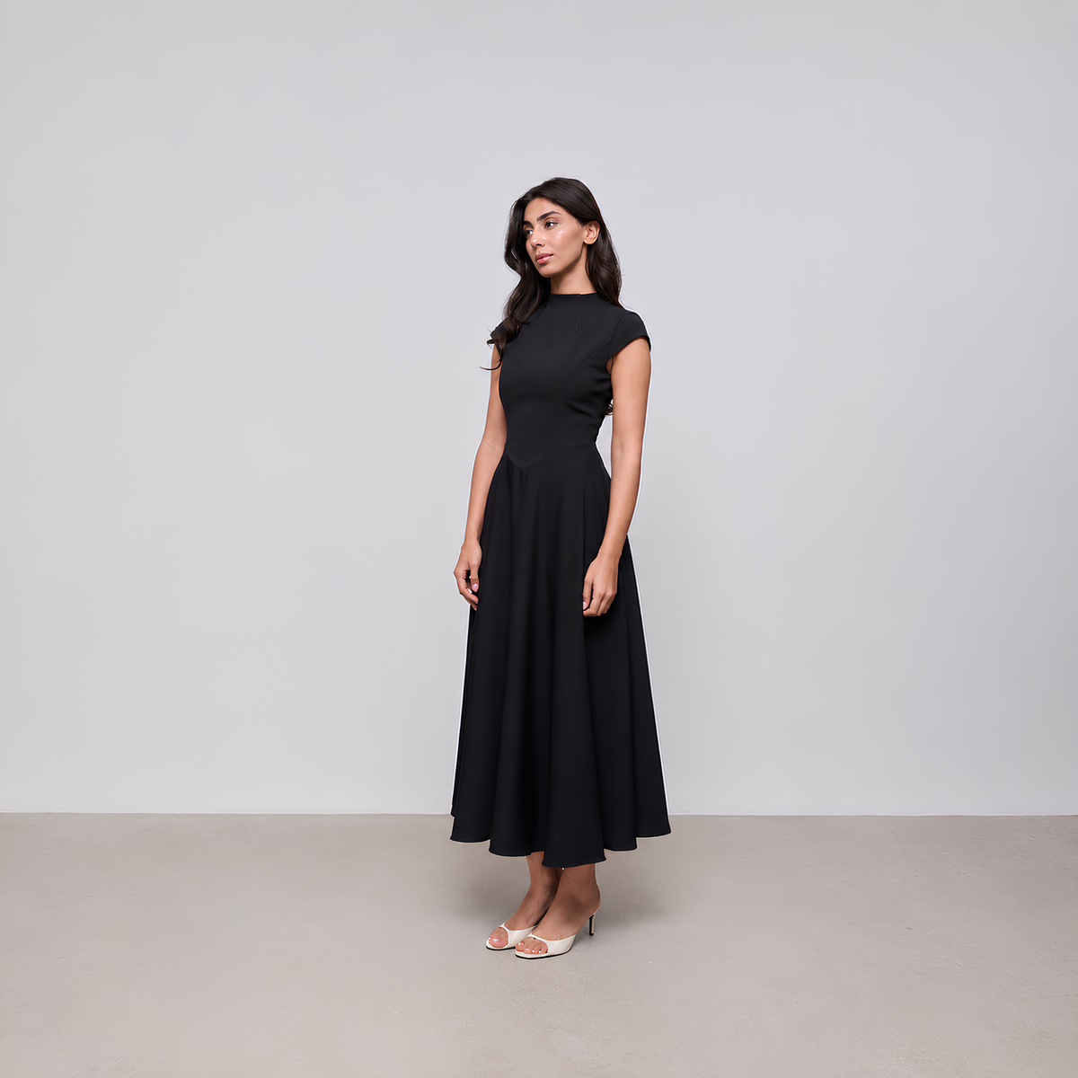 Midikleid Vella mit Flügelärmeln