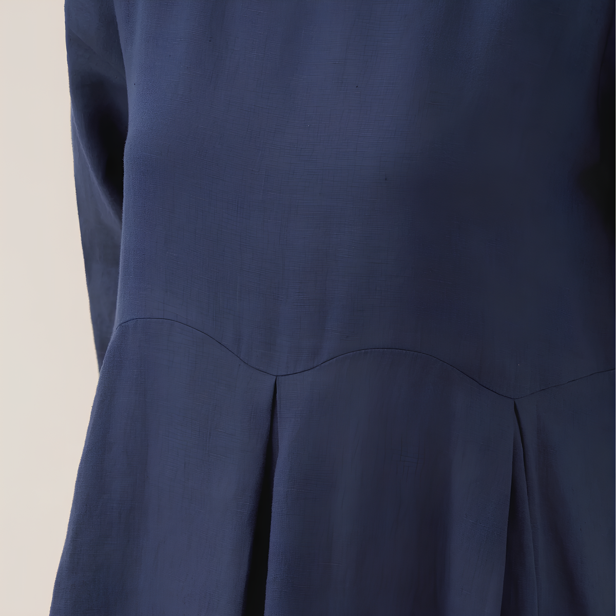 Plissiertes Leinen-Midikleid
